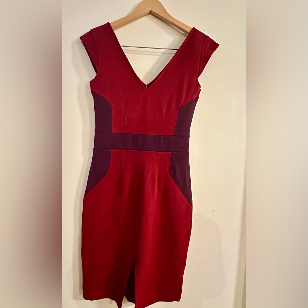 French Connection Bodycon Dress – Size 6 (Slim Fit) ✨